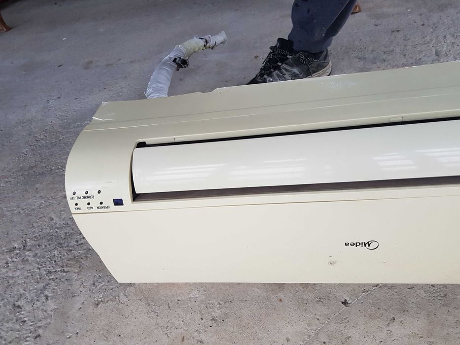 Климатик Midea 12 BTU