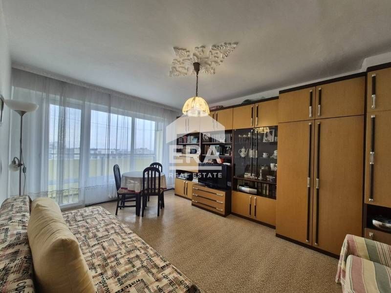 ЕКСКЛУЗИВНО! Слънчева гарсониера в центъра на гр. Бургас.