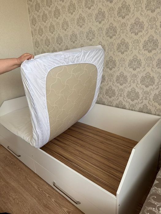 Кровати с ящиками