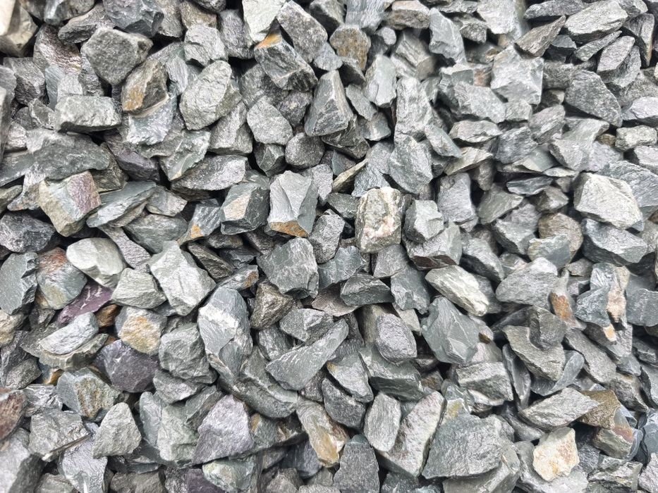 Granit piatra decorativa gri antracit pt alei grădini amenajari ext