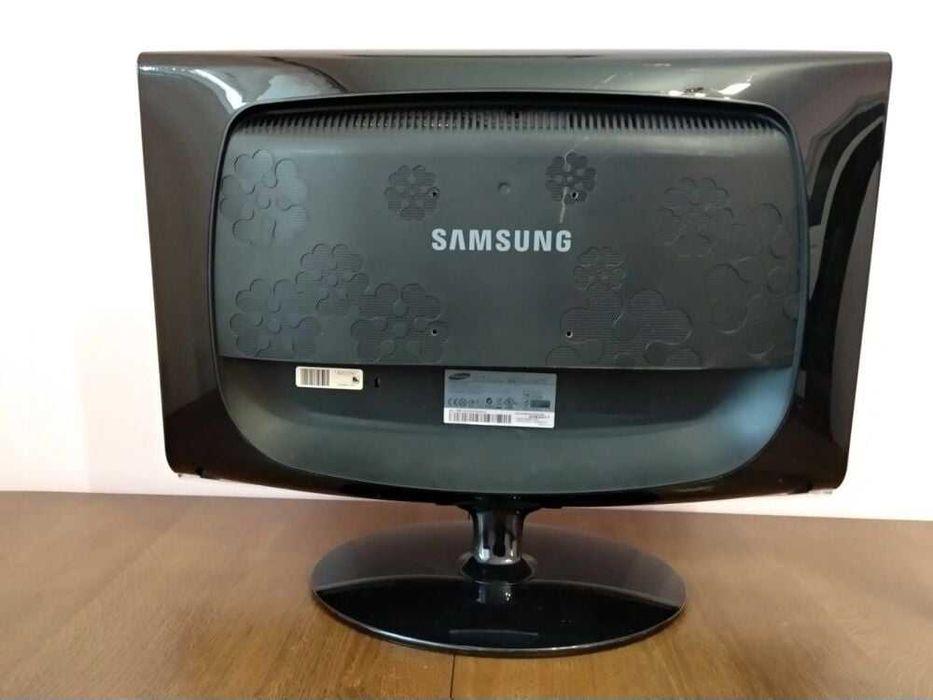 Монитор неисправный Samsung-2333T-23"