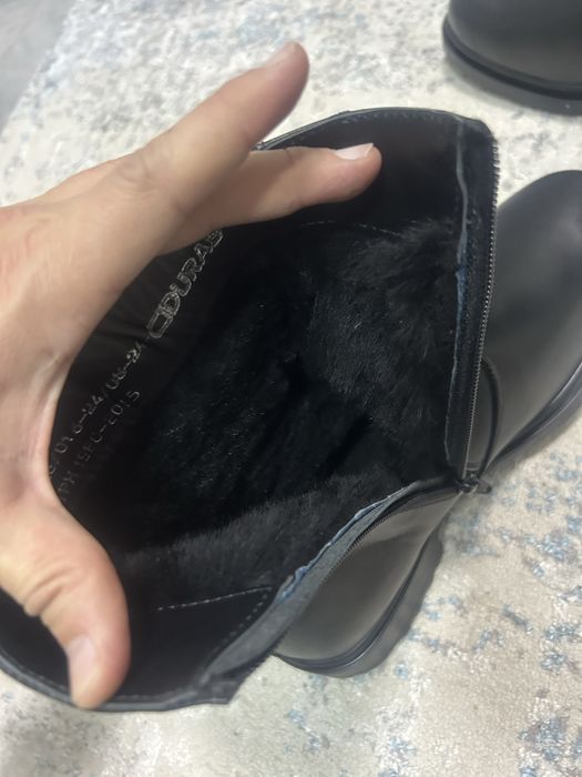 Продам новые зимние полусапожки