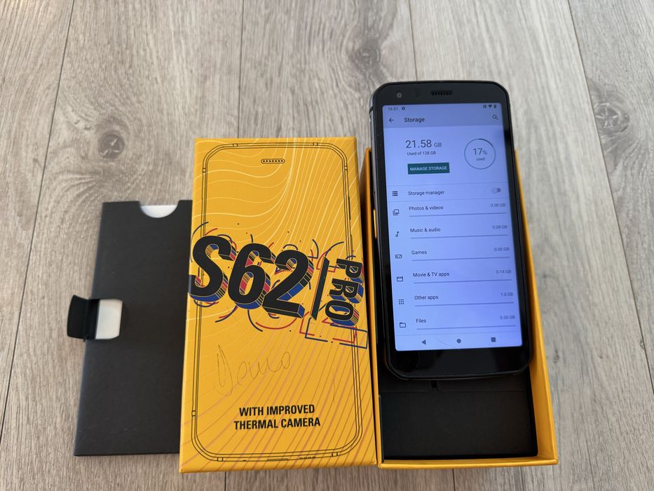 Telefon rezistent la socuri de santier constructii CAT S62 PRO antisoc antipraf antiapa cu CAMERA TERMALA impecabil ca nou perfect functional