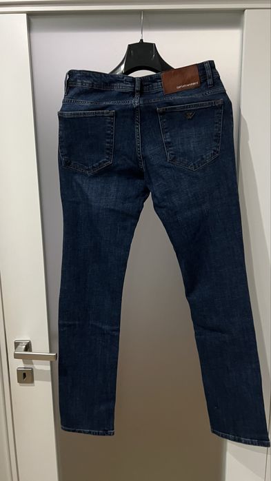 Дънки EMPORIO ARMANI.Чисто нов модел.Налична серия от 31ви-38ми размер