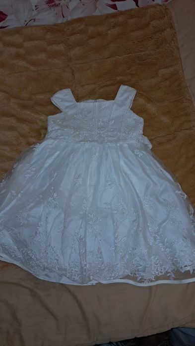 Каждая вещь по 5000 сум