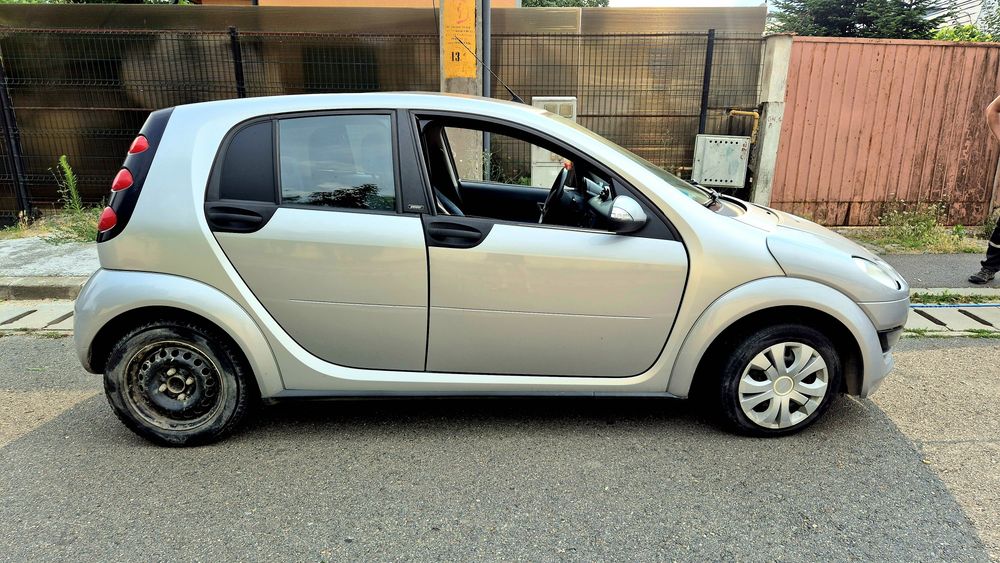 Smart ForFour / cutie de viteze automata / plafon panoramic