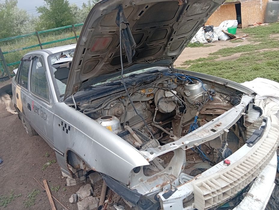 Деу Нексия  продам