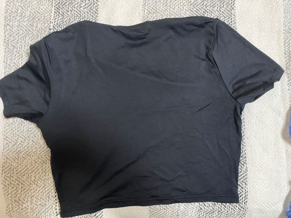 Къся блузка черна