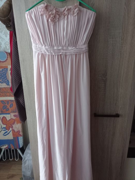 Продавам рокля за повод