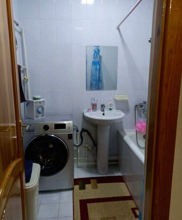 Продаётся квартира Юнусабад 10кв 4/4/5