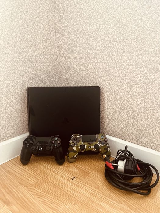 Ps4 slim срочноо