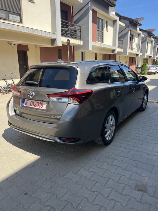 Toyota auris hibrid