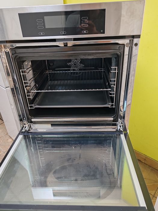 Иноксова фурна за вграждане  със само почистване Миеле Miele Made in Germany Pirolise 2 години Гаранция!