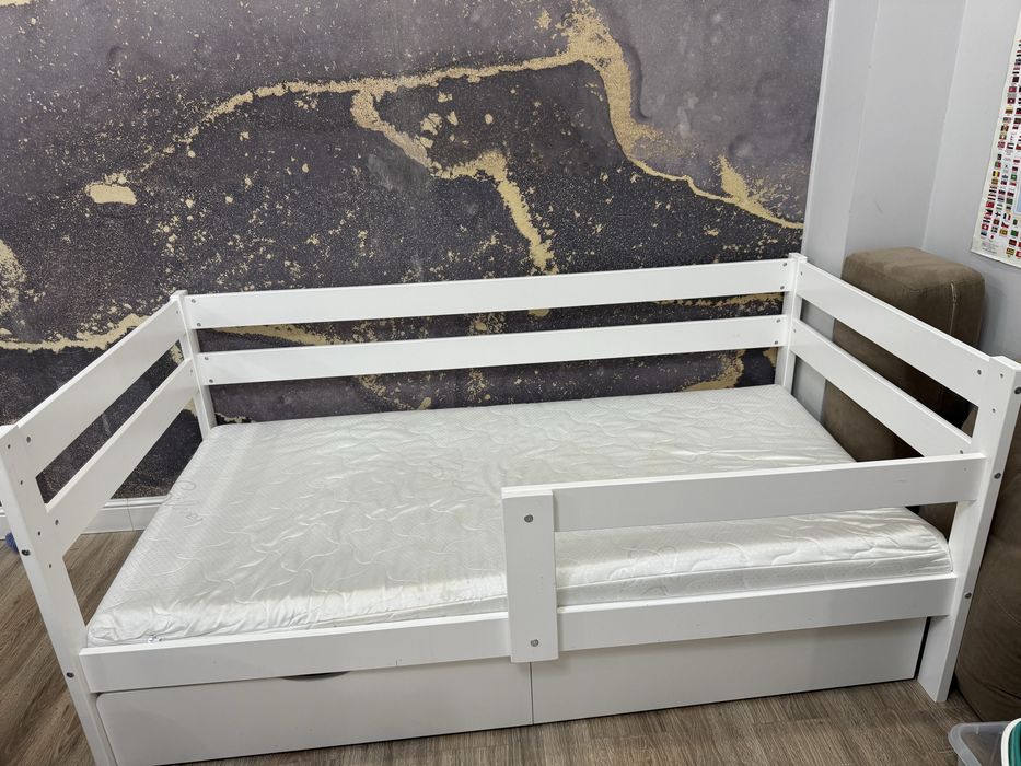 Продам детскую кровать