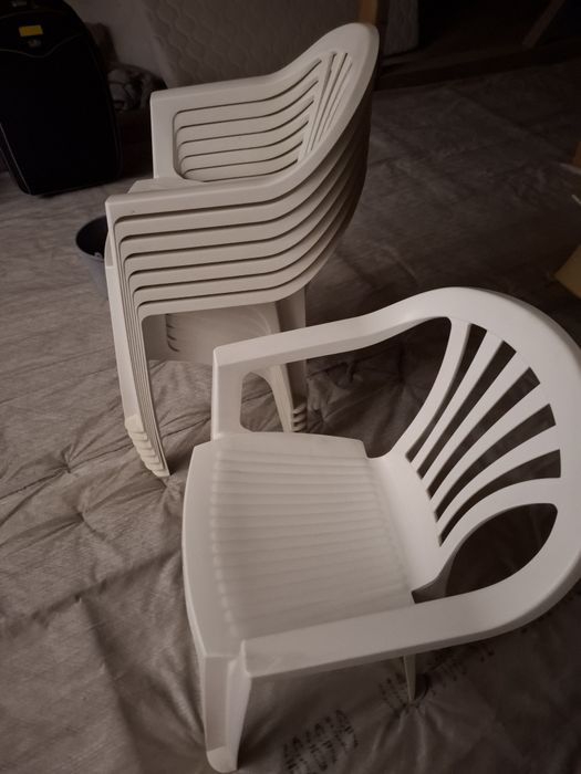 Set 8 scaune plastic