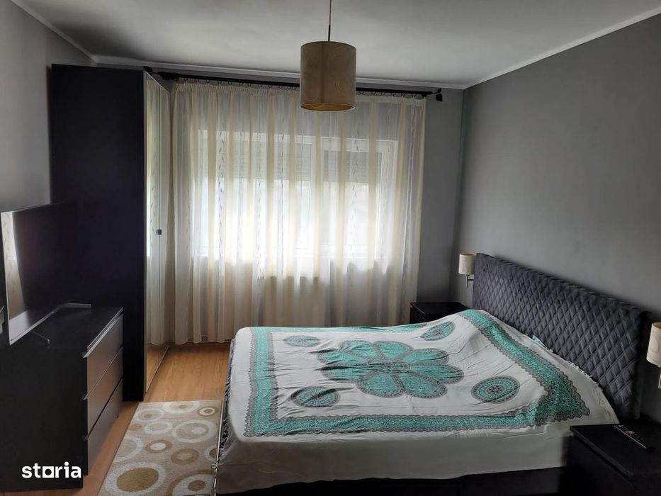 apartament 3 camere de inchiriat metrou Pacii - Preciziei - bloc nou