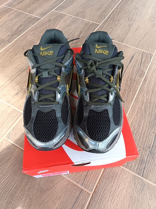Маратонки Nike V5 rnr 42.5