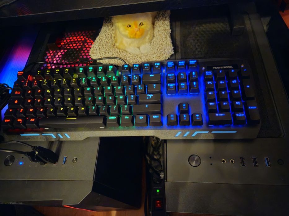 Tastatura mecanica Rgb și mouse set