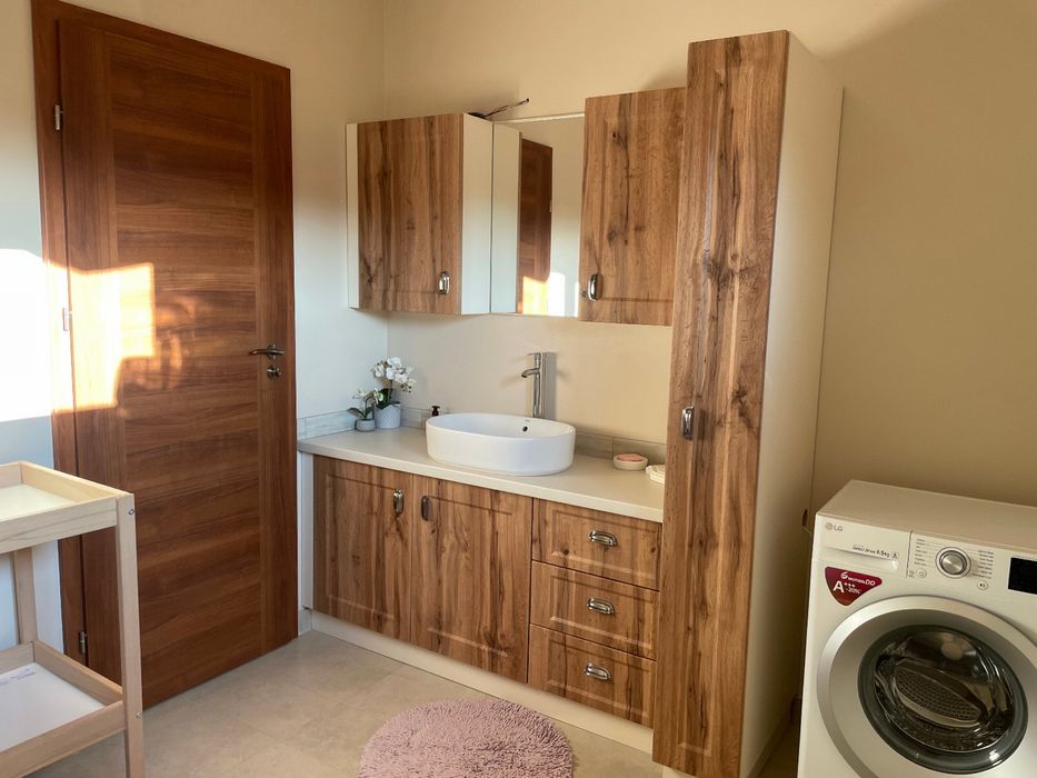 Inchiriez apartament 2 camere (56mp) cu parcare, cart. Dambul Rotund
