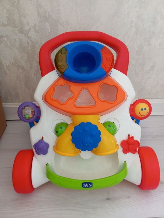 Продам толокар из брэнда Chicco