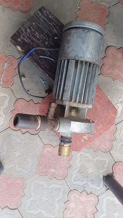 Продам водяной насос