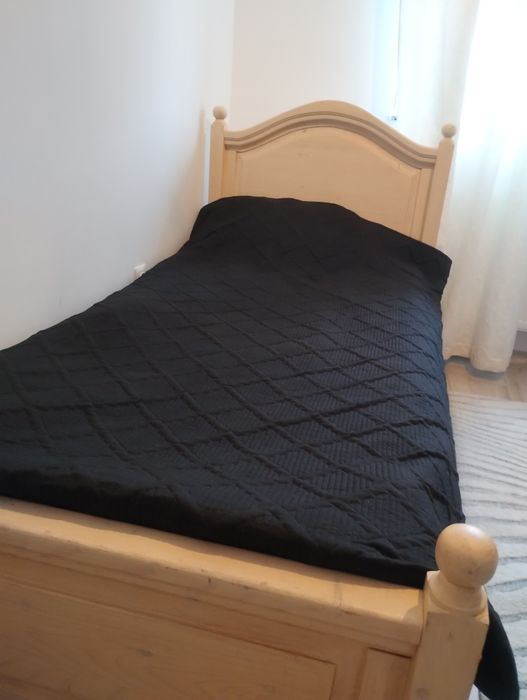 Pat de o persoană 90/200 din lemn masiv