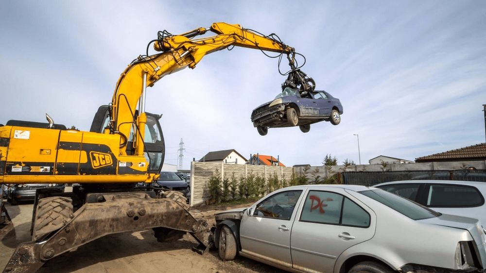 Oferim servicii complete de debarasări mobilă veche, deșeuri