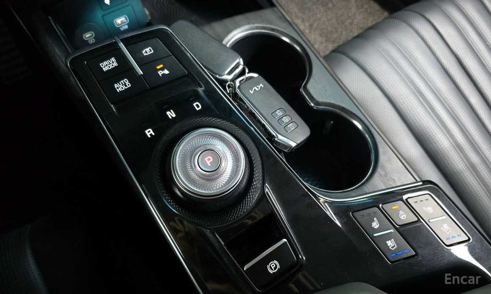 Kia K8 Signature Hybrid 2022 | 1.6 Turbo | 43 000 км | $19 366