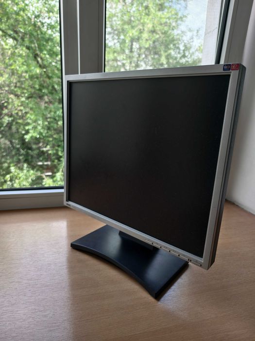 Монитор 19" BenQ FP93G(Q9T5)
