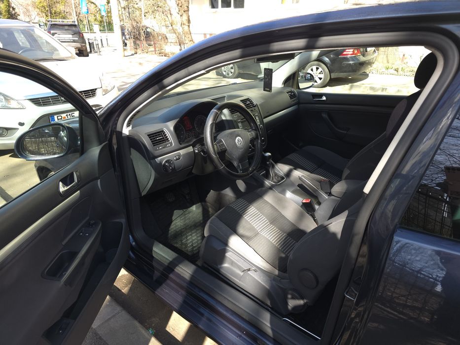 Se vinde VW Golf V