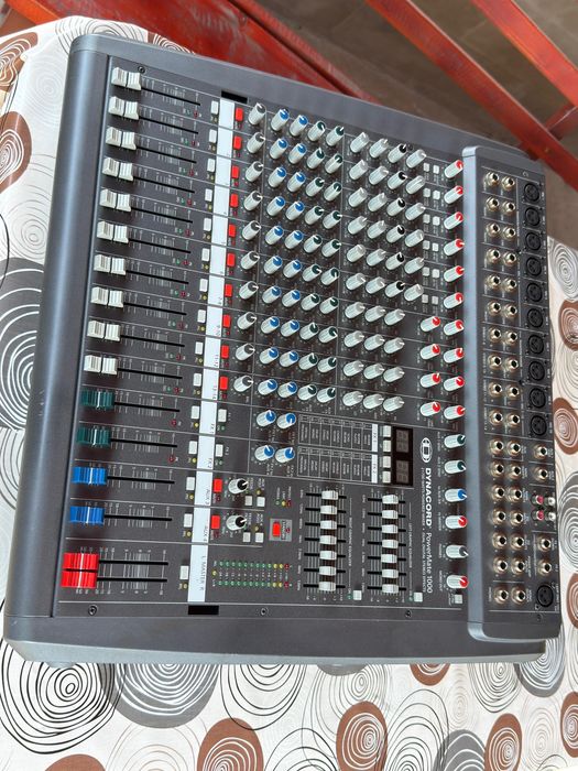 Dynacord powermate 1000-2 (dynacord,fbt,rcf,midas)