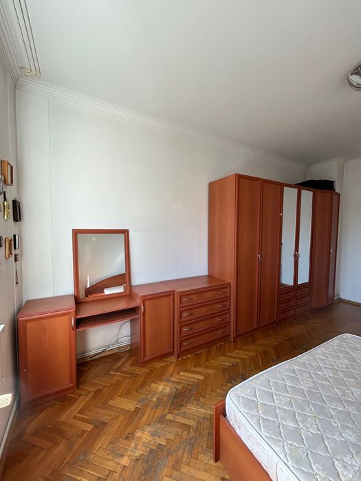 Легло, гардероб, пълен комплект мебели за спалня