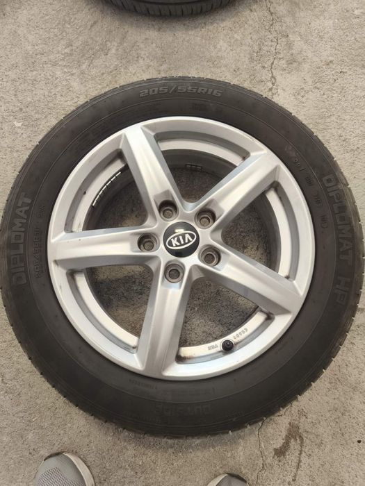 Джанти с гуми 16" 5х114.3