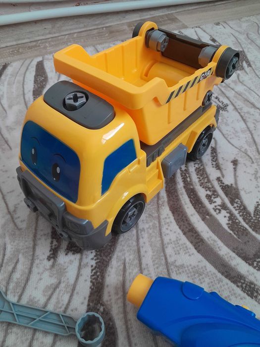 Детски играчки,коли,мотори,писта,риболов