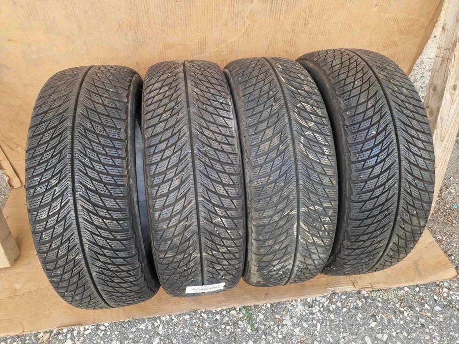 4 Michelin R18 235/60 Зимни гуми  DOT4520
