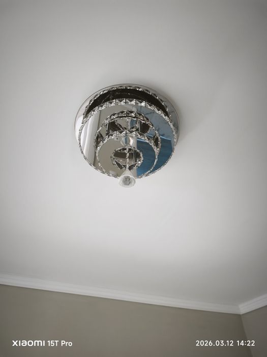 Продавам Полилеи/Осветителни тела