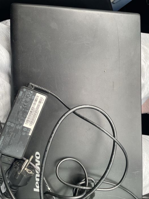 Lenovo IdeaPad, 15.6”, Intel Core i3, AMD Radeon