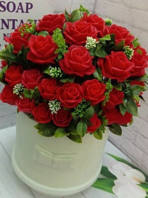 Sovunli gullar qoʻl mehnati