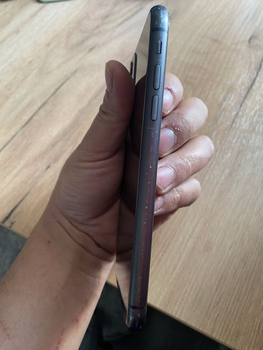 Iphone 11 64 black 73%
