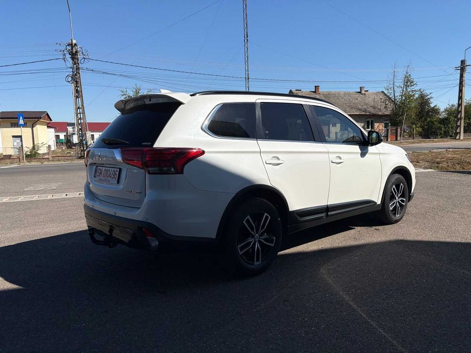 MITSUBISHI Outlander 2019 — imagine 3