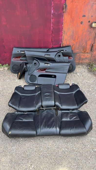 GS 300 кожа салаон апчипка сатылымда