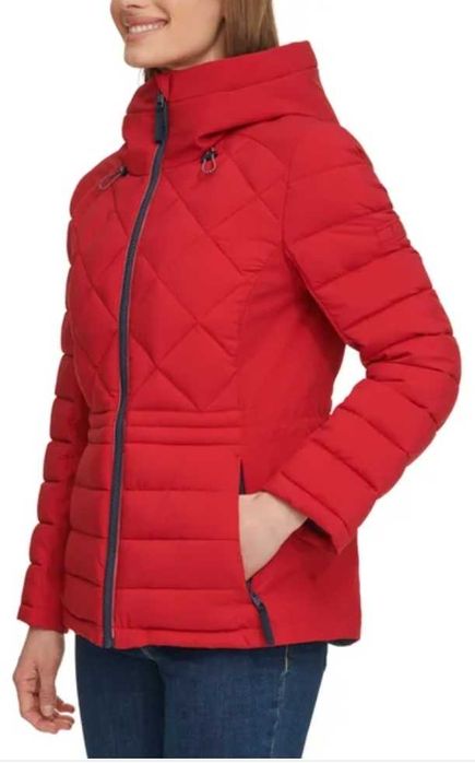 Tommy Hilfiger оригинални дамски якета размери S и М Внос от USA