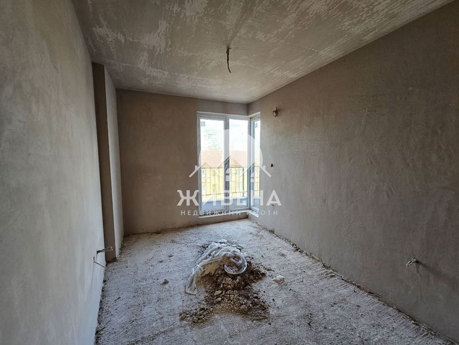 Продава се Тристаен апартамент в Варна, Погреби - 97 кв.м за 1210 €/кв.м - Снимка #9