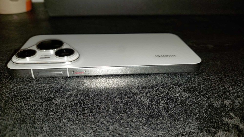 Huawei pura 70 256 GB RAM 12 GB като нов