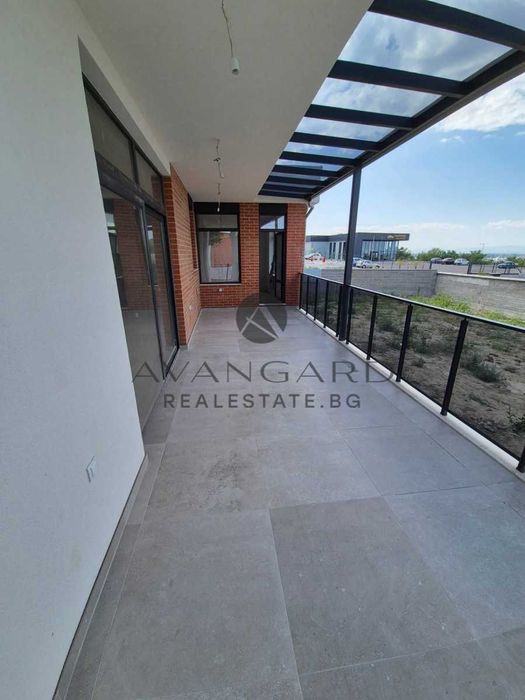 оф.23790 Самостоятелна двуетажна къща/ Марково