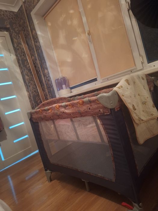 Кровать манеж продам