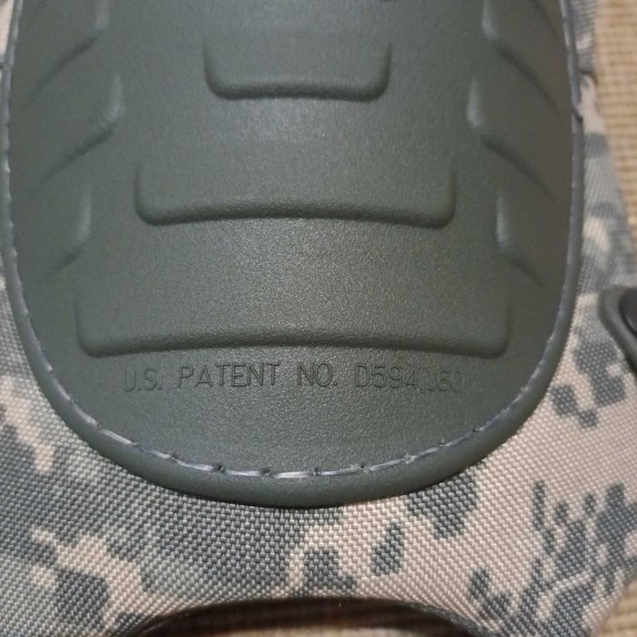 Set genunchiere/cotiere McGuire-Nicholas originale US Army