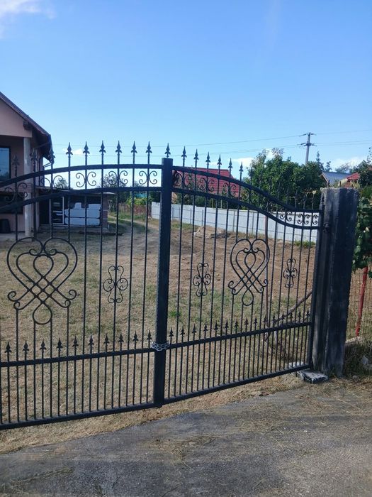 Villa independentā în Buhusi Bacāu