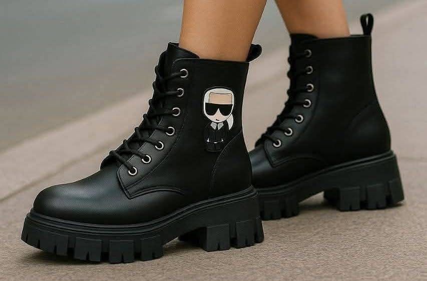 Ghetuțe și adidasi d și b