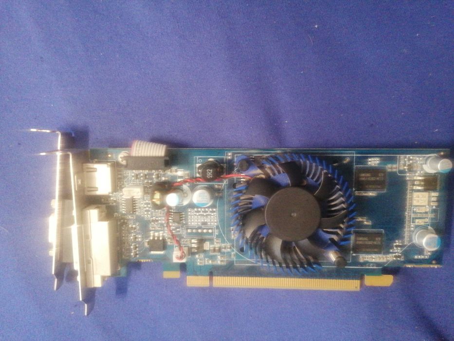 Vând placa video GF 9300GE